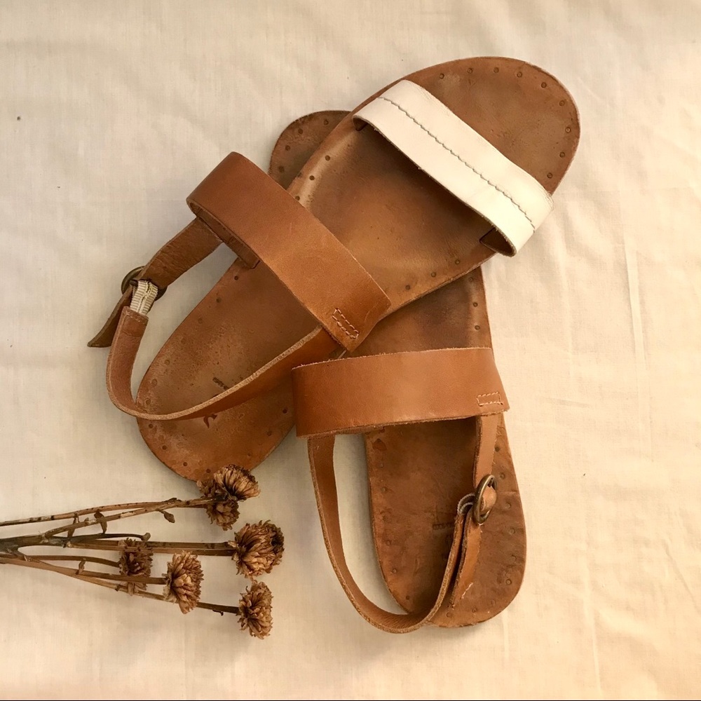 Frye Ally 2 Band Sling Flat Leather Casual Sandals - Picture 14 of 15
